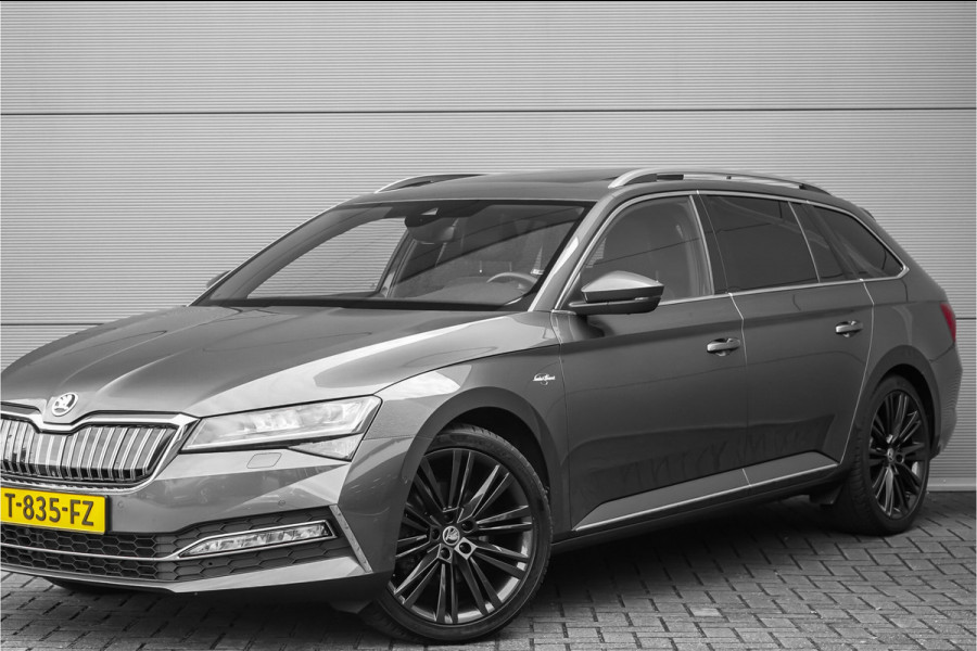 Škoda Superb Combi 1.4 TSI iV Laurin & Klement Pano ACC Trekhaak