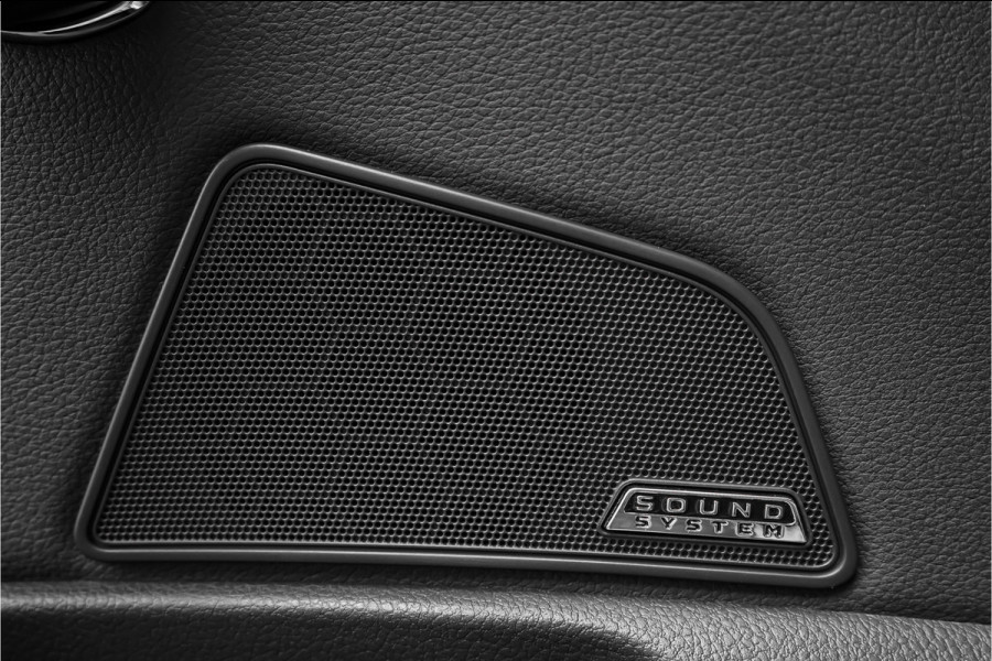 Škoda Superb Combi 1.4 TSI iV Laurin & Klement Pano ACC Trekhaak