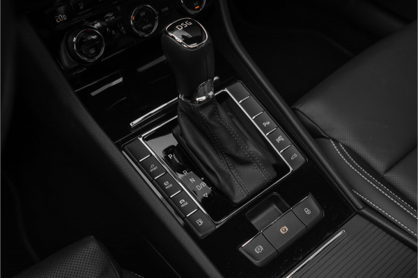 Škoda Superb Combi 1.4 TSI iV Laurin & Klement Pano ACC Trekhaak