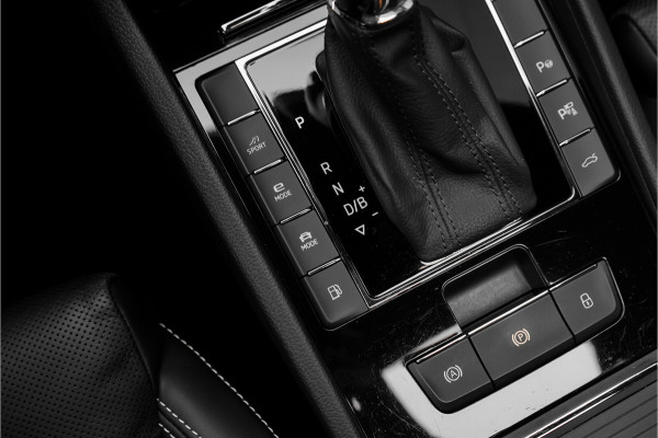 Škoda Superb Combi 1.4 TSI iV Laurin & Klement Pano ACC Trekhaak