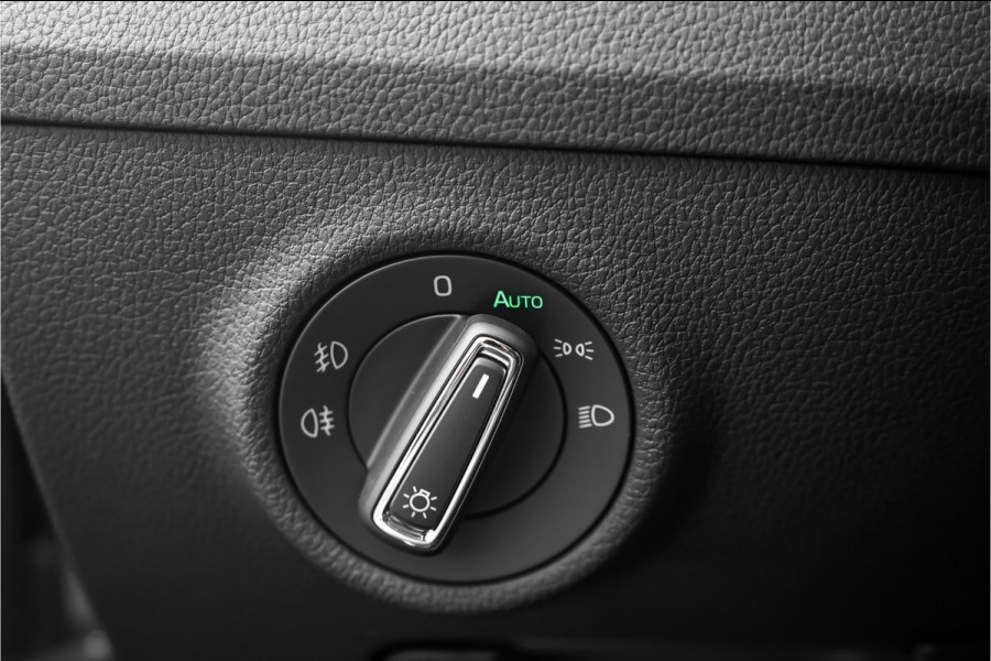 Škoda Superb Combi 1.4 TSI iV Laurin & Klement Pano ACC Trekhaak