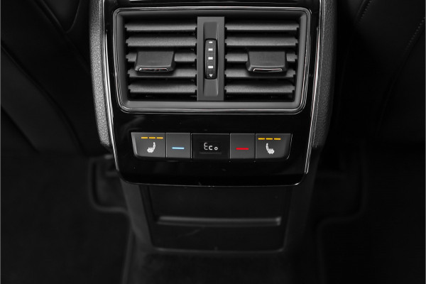 Škoda Superb Combi 1.4 TSI iV Laurin & Klement Pano ACC Trekhaak