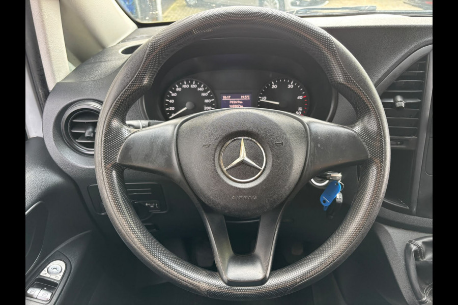 Mercedes-Benz Vito 111 CDI Lang | Trekhaak | 3 Zitplaatsen | Bluetooth | Airco