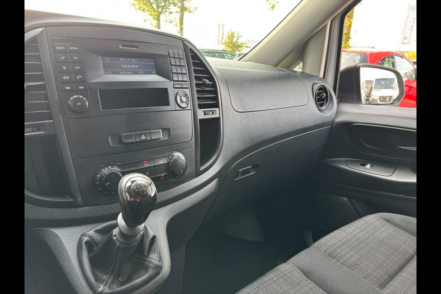 Mercedes-Benz Vito 111 CDI Lang | Trekhaak | 3 Zitplaatsen | Bluetooth | Airco