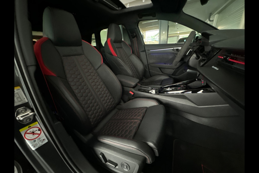 Audi RS3 Sportback 2.5 TFSI quattro Pano|Massage|Blindspot|ACC|Keyless