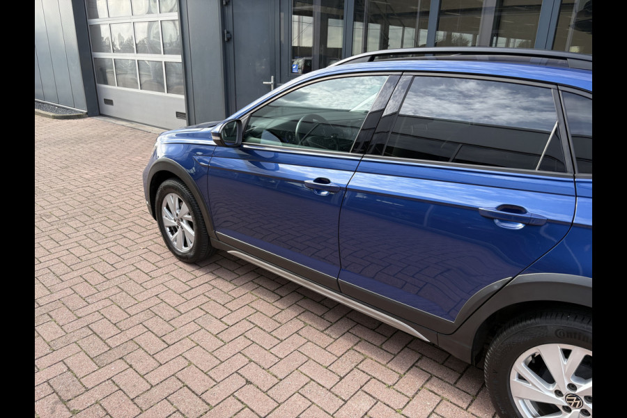 Volkswagen Taigo 1.0 TSi Life Bns. LEDER/CAMERA/NAVI/ADAPT.CRUISE/WINTERPACK/PDC