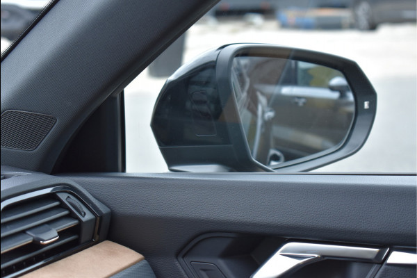 Audi Q3 Sportback 45 TFSI e S-Line 245 Pk Pano Leder Sfeer Trekhaak Navi Camera 20 Inch