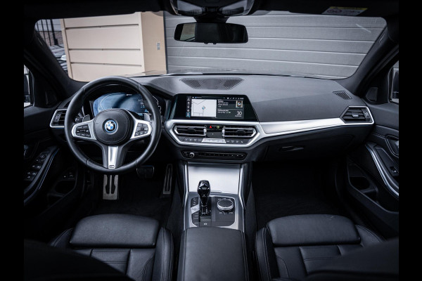 BMW 3 Serie Touring 320e High Executive M-Sport l Pano l ACC | Trekhaak l 360cam l ACC