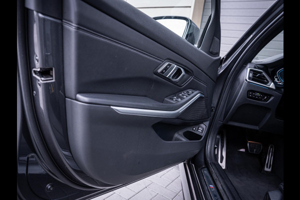 BMW 3 Serie Touring 320e High Executive M-Sport l Pano l ACC | Trekhaak l 360cam l ACC