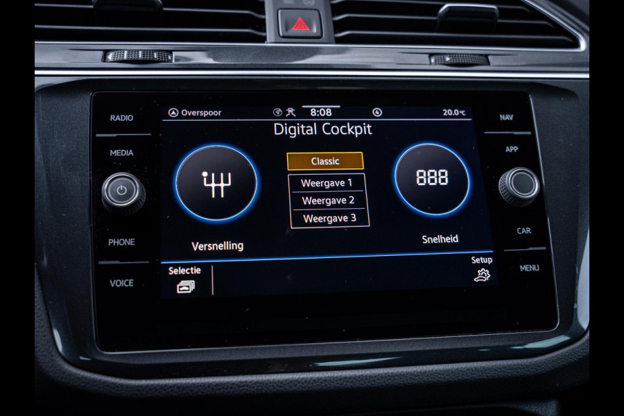 Volkswagen Tiguan 1.5 TSI 3x R-Line - IQ-L l Pano l Trekhaak l 360cam l Keyless