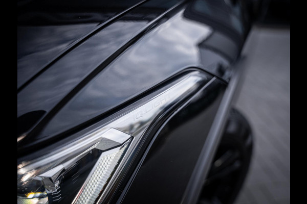 Volkswagen Tiguan 1.5 TSI 3x R-Line - IQ-L l Pano l Trekhaak l 360cam l Keyless