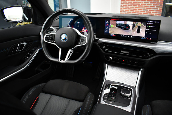 BMW 3 Serie Touring 330e xDrive LCI-2 Pano El-zetels HUD 360-cam Trekhaak