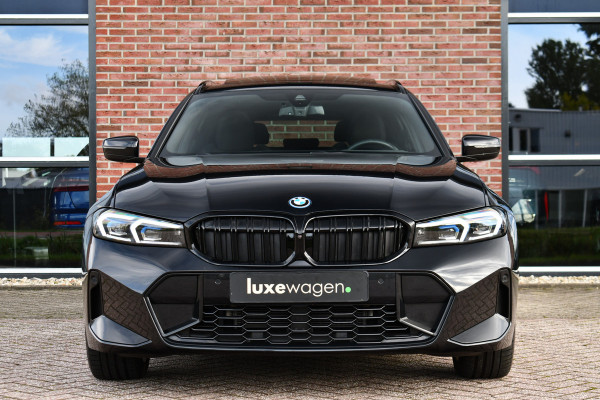 BMW 3 Serie Touring 330e xDrive LCI-2 Pano El-zetels HUD 360-cam Trekhaak