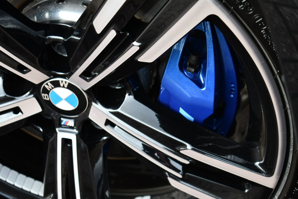 BMW 3 Serie Touring 330e xDrive LCI-2 Pano El-zetels HUD 360-cam Trekhaak