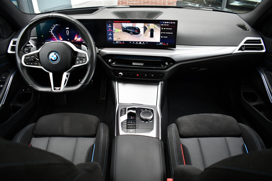 BMW 3 Serie Touring 330e xDrive LCI-2 Pano El-zetels HUD 360-cam Trekhaak