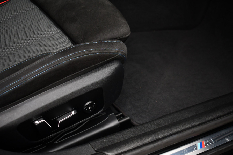 BMW 3 Serie Touring 330e xDrive LCI-2 Pano El-zetels HUD 360-cam Trekhaak