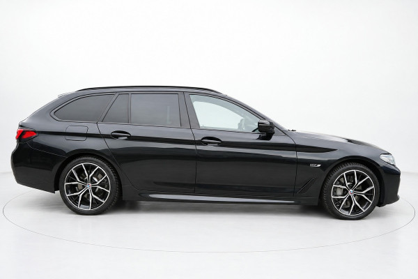 BMW 5 Serie Touring 530e M SPORT PANO LASER SFEER H&K HUD