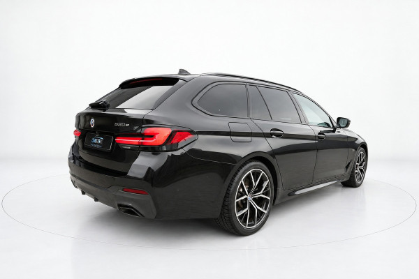 BMW 5 Serie Touring 530e M SPORT PANO LASER SFEER H&K HUD