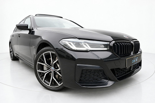 BMW 5 Serie Touring 530e M SPORT PANO LASER SFEER H&K HUD