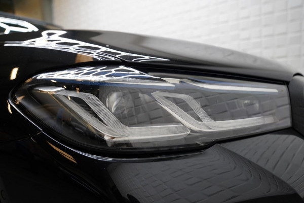 BMW 5 Serie Touring 530e M SPORT PANO LASER SFEER H&K HUD