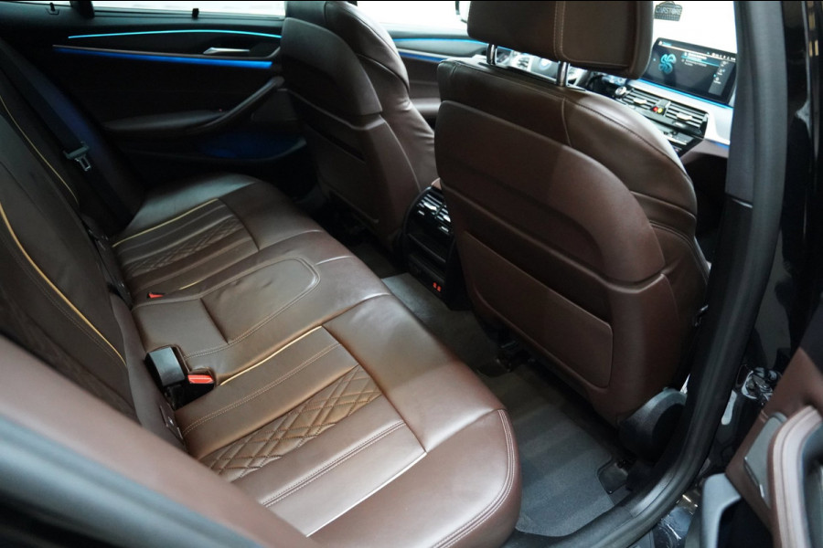 BMW 5 Serie Touring 530e M SPORT PANO LASER SFEER H&K HUD