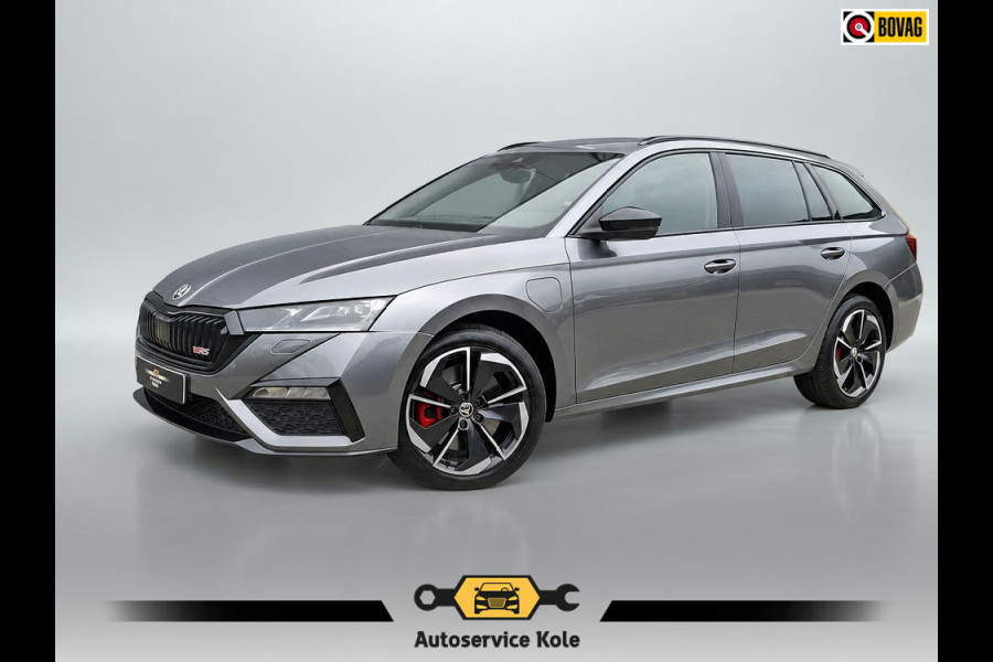 Škoda Octavia 1.4 TSI * RS iV * Navigatiesysteem * Parkeercamera * Stoelverwarming * Head up display *