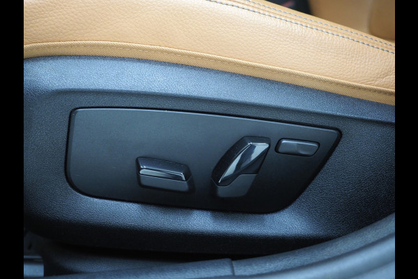 BMW 5 Serie Touring 520e | Leder | HUD | Keyless | 360 | Sfeerlicht | Dodehoek | Stoelverwarming | Carplay