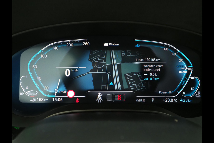 BMW 5 Serie Touring 520e | Leder | HUD | Keyless | 360 | Sfeerlicht | Dodehoek | Stoelverwarming | Carplay