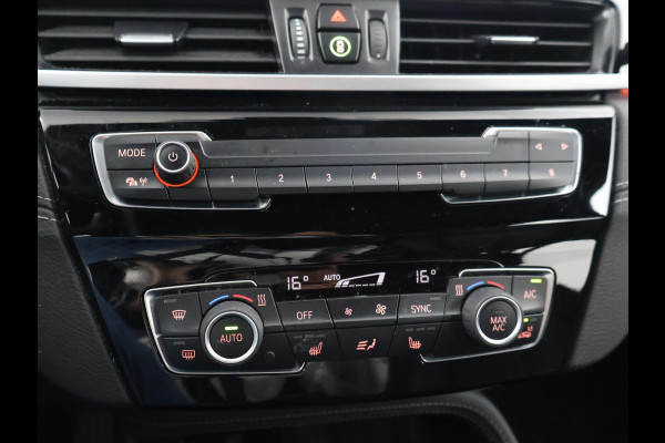 BMW X1 xDrive25e 220 PK BUSINESS EDITION + TREKHAAK | HEAD-UP | SFEERVERL. | CAMERA | STOELVERW.