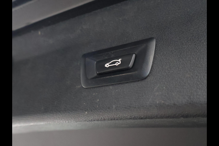 BMW X1 xDrive25e 220 PK BUSINESS EDITION + TREKHAAK | HEAD-UP | SFEERVERL. | CAMERA | STOELVERW.