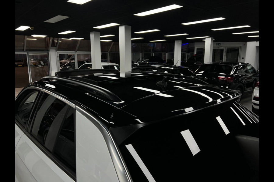Volkswagen T-Roc 1.5 TSI | ACC | Camera | Pano | Virtual