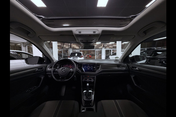 Volkswagen T-Roc 1.5 TSI | ACC | Camera | Pano | Virtual