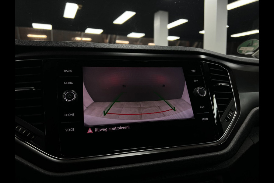 Volkswagen T-Roc 1.5 TSI | ACC | Camera | Pano | Virtual