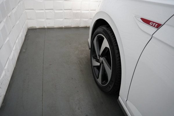 Volkswagen Polo 2.0 TSI GTI VIRTUAL KEYLESS BEATS CAMERA