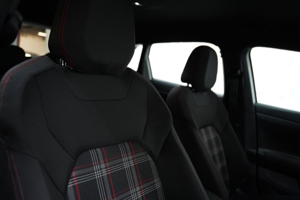 Volkswagen Polo 2.0 TSI GTI VIRTUAL KEYLESS BEATS CAMERA