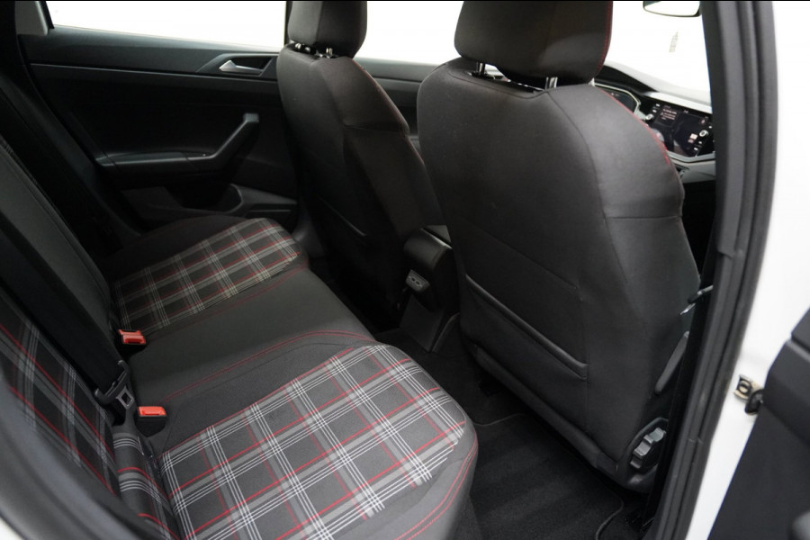 Volkswagen Polo 2.0 TSI GTI VIRTUAL KEYLESS BEATS CAMERA