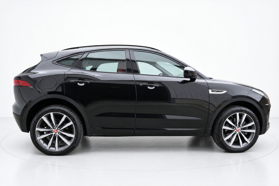 Jaguar E-Pace 2.0 P300 AWD R-Dynamic HSE PANO SFEER TREKH