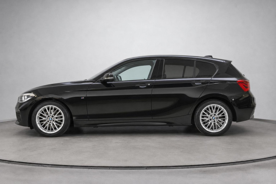 BMW 1-serie 116i Edition M Sport Shadow | Navigatie | Lm velgen | Leder | Unieke km-stand