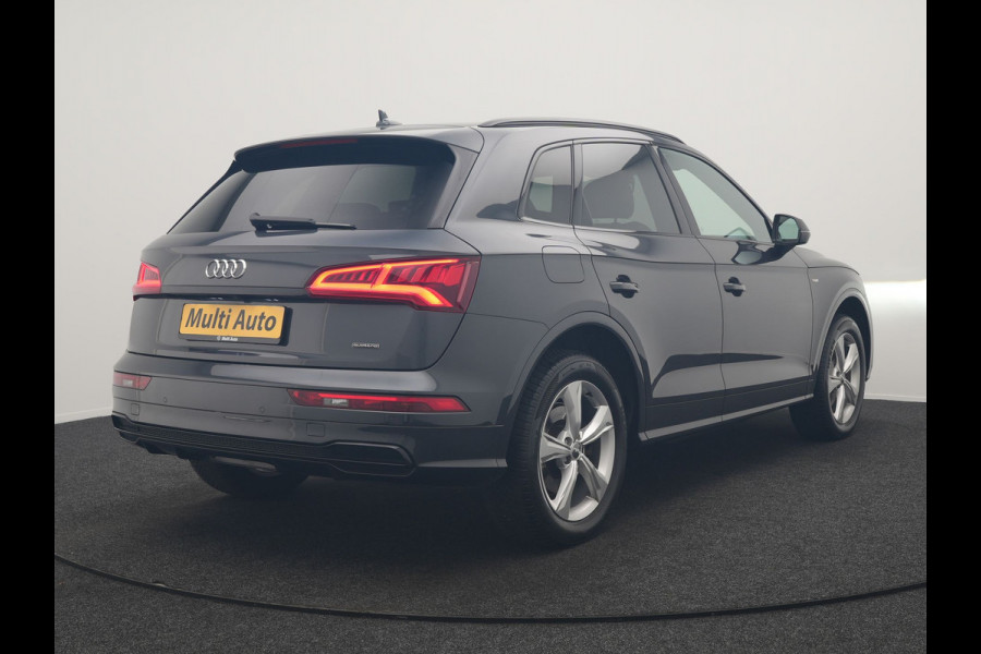 Audi Q5 50 TFSI e Quattro 2x S Line PHEV 300pk | Trekhaak Af Fabriek | Virtual Cockpit | Camera | Sportstoelen Verwarmd | Keyless | Blis | Apple Carplay | Navigatie | DAB | Cruise Control | Plug In Hybrid |