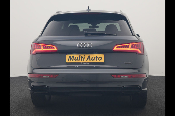 Audi Q5 50 TFSI e Quattro 2x S Line PHEV 300pk | Trekhaak Af Fabriek | Virtual Cockpit | Camera | Sportstoelen Verwarmd | Keyless | Blis | Apple Carplay | Navigatie | DAB | Cruise Control | Plug In Hybrid |