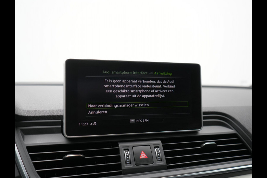 Audi Q5 50 TFSI e Quattro 2x S Line PHEV 300pk | Trekhaak Af Fabriek | Virtual Cockpit | Camera | Sportstoelen Verwarmd | Keyless | Blis | Apple Carplay | Navigatie | DAB | Cruise Control | Plug In Hybrid |