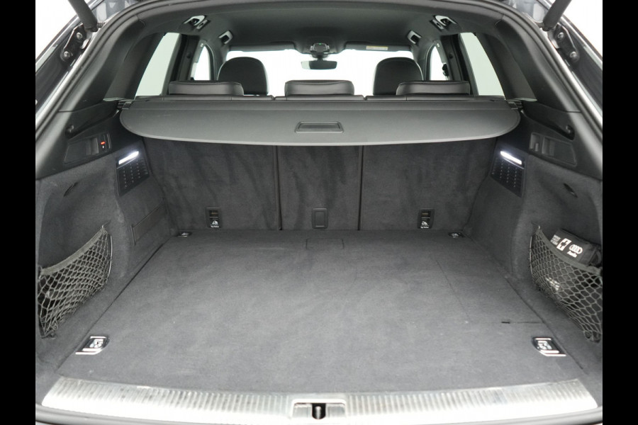 Audi Q5 50 TFSI e Quattro 2x S Line PHEV 300pk | Trekhaak Af Fabriek | Virtual Cockpit | Camera | Sportstoelen Verwarmd | Keyless | Blis | Apple Carplay | Navigatie | DAB | Cruise Control | Plug In Hybrid |