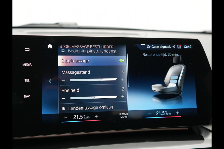 BMW iX1 xDrive30 67 kWh 313pk Dealer O.H. | Adaptive Cruise | Head Up | 360 Camera | Harman / Kardon | Lederen Comfortstoelen Massage & Memory | Keyless | Blis | Sfeerverlichting | Stoelverwarming | Apple Carplay | Navigatie | DAB |