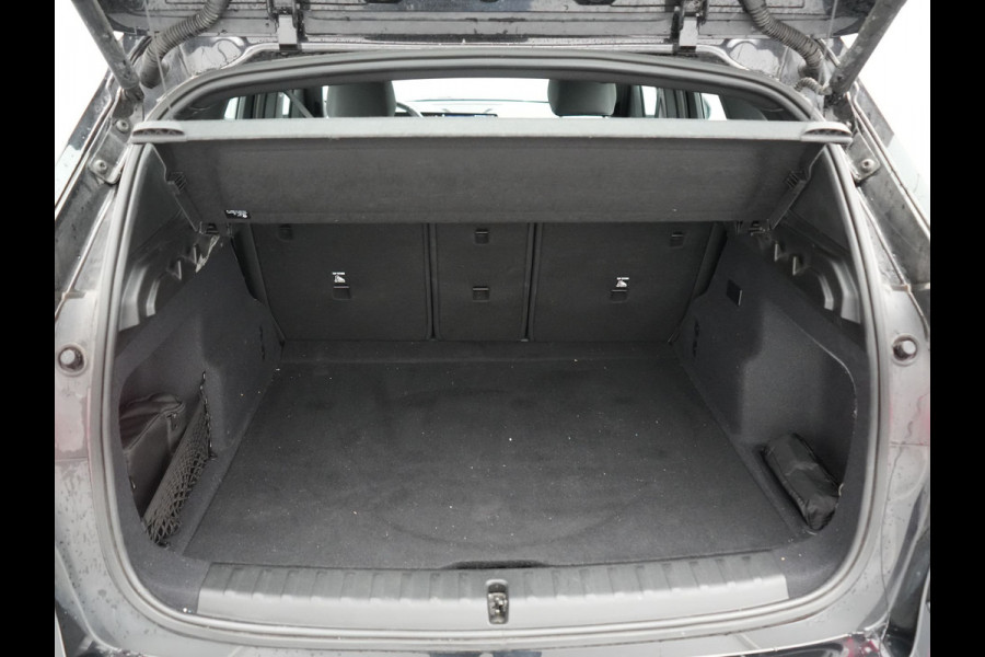 BMW iX1 xDrive30 67 kWh 313pk Dealer O.H. | Adaptive Cruise | Head Up | 360 Camera | Harman / Kardon | Lederen Comfortstoelen Massage & Memory | Keyless | Blis | Sfeerverlichting | Stoelverwarming | Apple Carplay | Navigatie | DAB |