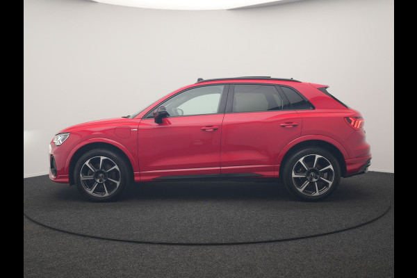 Audi Q3 45 TFSI e 2x S Line PHEV 245pk Dealer O.H. | Trekhaak Af Fabriek | Panodak | Adaptive Cruise | 360 Camera | Matrix LED | Alcantara Sportstoelen Memory & Verwarmd | Blis | Keyless | Sfeerverlichting | Navigatie | DAB | 19"L.M | Plug In Hybrid |