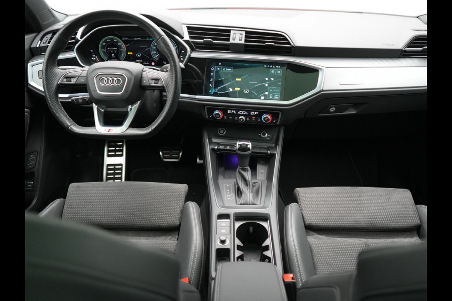 Audi Q3 45 TFSI e 2x S Line PHEV 245pk Dealer O.H. | Trekhaak Af Fabriek | Panodak | Adaptive Cruise | 360 Camera | Matrix LED | Alcantara Sportstoelen Memory & Verwarmd | Blis | Keyless | Sfeerverlichting | Navigatie | DAB | 19"L.M | Plug In Hybrid |