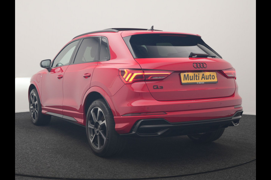 Audi Q3 45 TFSI e 2x S Line PHEV 245pk Dealer O.H. | Trekhaak Af Fabriek | Panodak | Adaptive Cruise | 360 Camera | Matrix LED | Alcantara Sportstoelen Memory & Verwarmd | Blis | Keyless | Sfeerverlichting | Navigatie | DAB | 19"L.M | Plug In Hybrid |