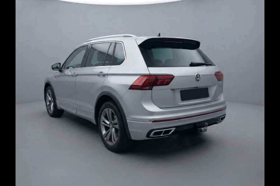 Volkswagen Tiguan 1.4 TSI eHybrid 245pk PHEV R-Line | Panorama | Trekhaak | Leer | Keyless