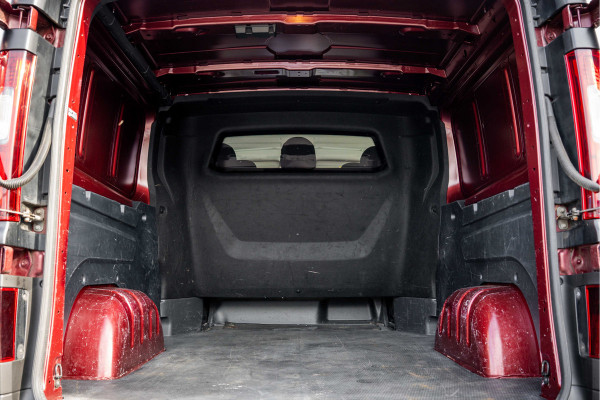 Renault Trafic 2.0 dCi 150 L2H1 | Automaat | 5-Zits | 150 PK | Camera | Cruise | Navi | Airco
