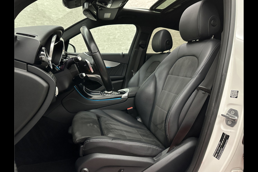 Mercedes-Benz GLC Coupé 250 4MATIC AMG-Line | Panorama | Trekhaak | 21 Inch | Night-Pakket | Carplay | Achteruitrij-Camera | Sound-Upgrade | Stoelverwarming | Full-LED | Navigatie |